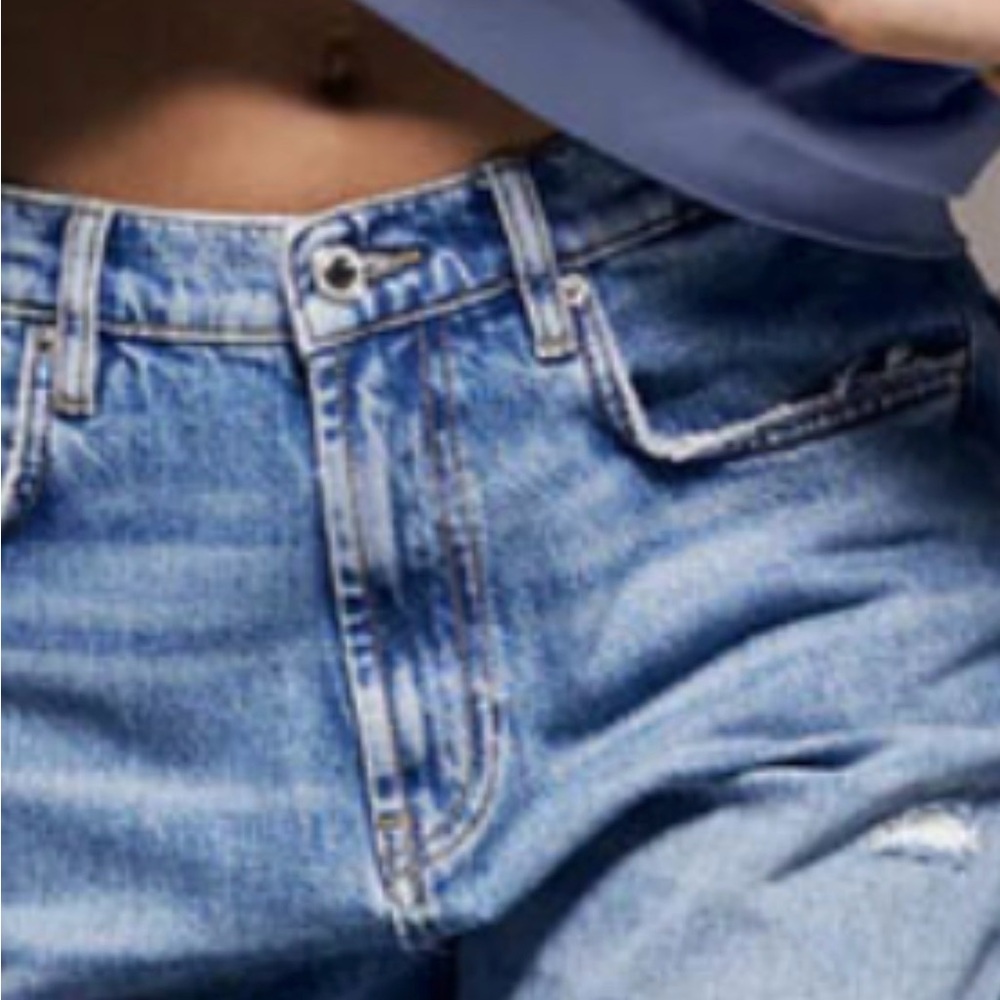 Zara Light Blue High-Waist Jeans